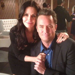 Courteney Cox, Matthew Perry, Twitter Courteney Cox, Matthew Perry, Twitter